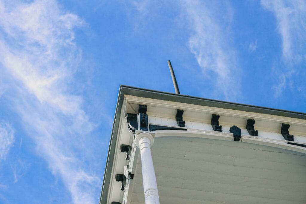 Is $2500 Reasonable? Breaking Down the Average Cost of Seamless Gutters